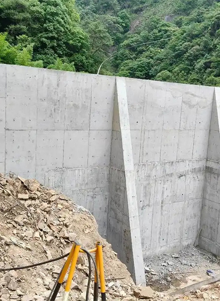 沧州南皮县重力式挡土墙